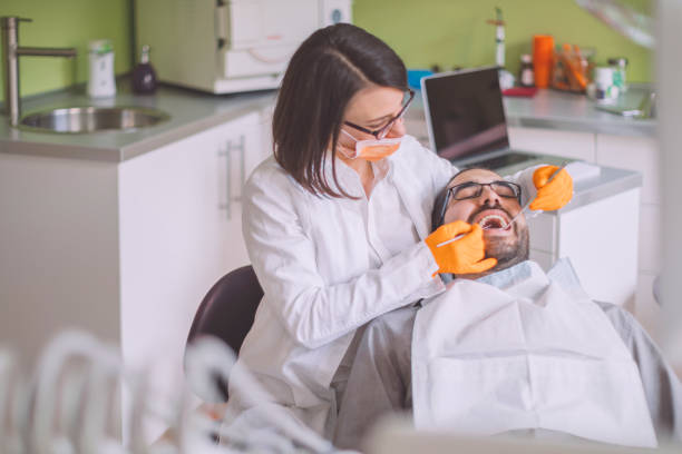 Best Emergency Dental Extractions in Folcroft, PA
